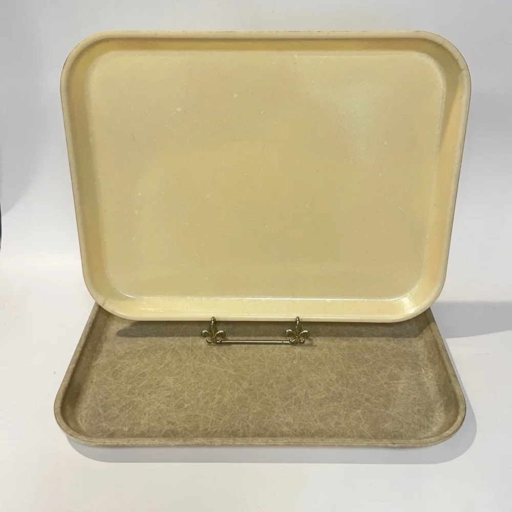 MCM‎ Vintage Cambro Camtray Pair of Fiberglass Cafeteria Serving Trays USA 1974